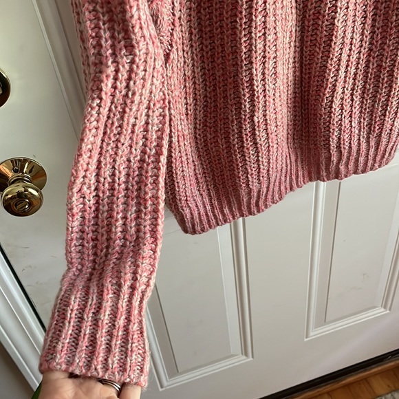 NWOT Old Navy Sweater - Picture 7 of 8